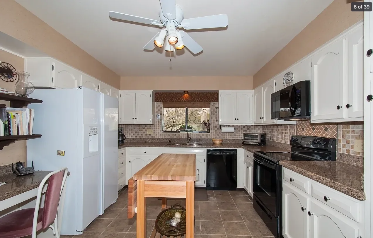The Calle Guebabi kitchen before the remodel